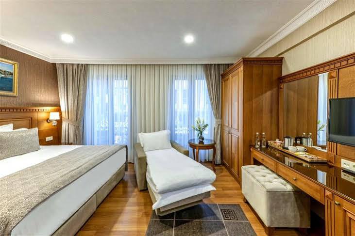 Royan Suites Istanbul Exterior photo